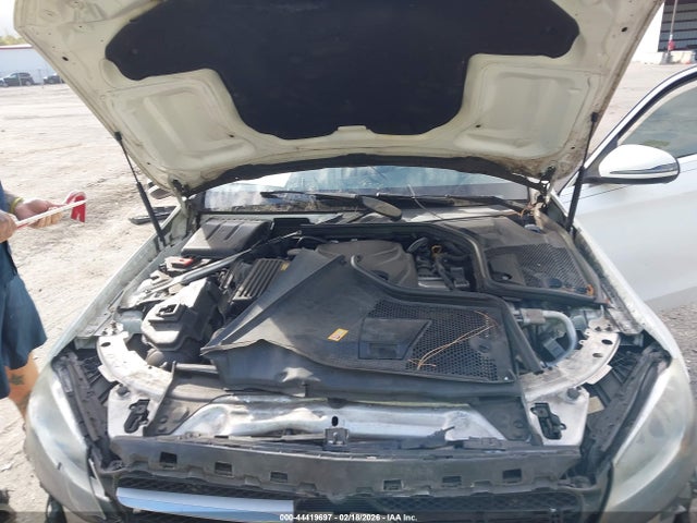 44419697 :رقم المزاد ، 55SWF4JB0GU119144 vin ، 2016 Mercedes-benz C 300 مزاد بيع