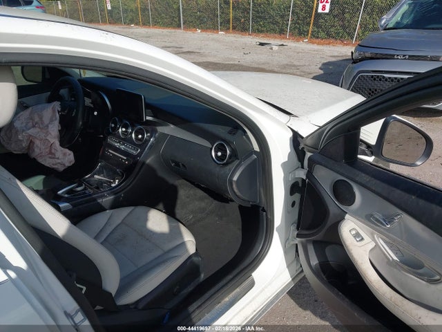 44419697 :رقم المزاد ، 55SWF4JB0GU119144 vin ، 2016 Mercedes-benz C 300 مزاد بيع