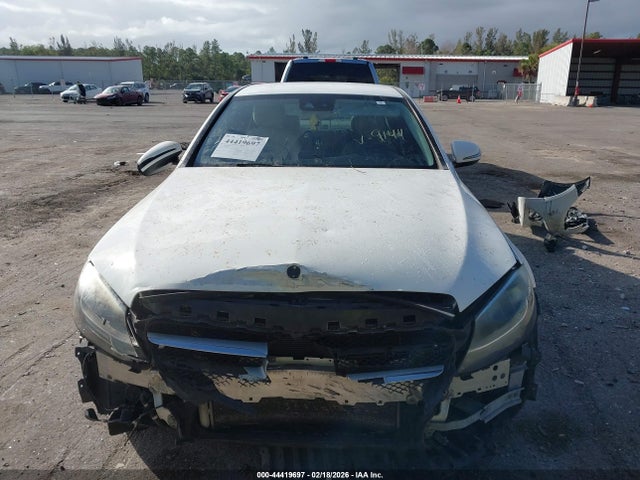 44419697 :رقم المزاد ، 55SWF4JB0GU119144 vin ، 2016 Mercedes-benz C 300 مزاد بيع