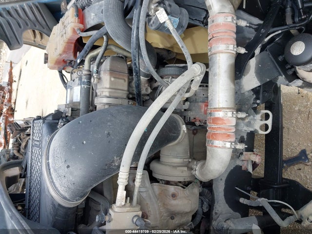 44419709 :رقم المزاد ، 3AKJGEDR2JDJR9673 vin ، 2018 Freightliner Cascadia 125 مزاد بيع