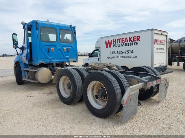 44419709 :رقم المزاد ، 3AKJGEDR2JDJR9673 vin ، 2018 Freightliner Cascadia 125 مزاد بيع