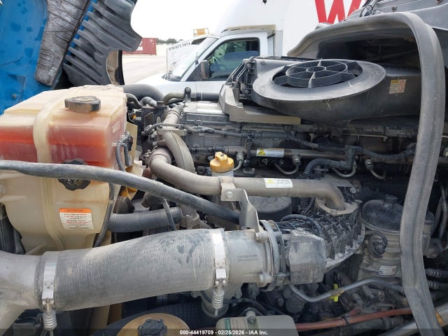 44419709 :رقم المزاد ، 3AKJGEDR2JDJR9673 vin ، 2018 Freightliner Cascadia 125 مزاد بيع