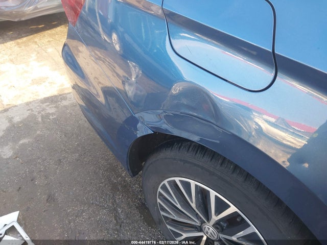 44419776 :رقم المزاد ، 3VWC57BU5MM090611 vin ، 2021 Volkswagen Jetta 1.4t R-line/1.4t S/1.4t Se مزاد بيع