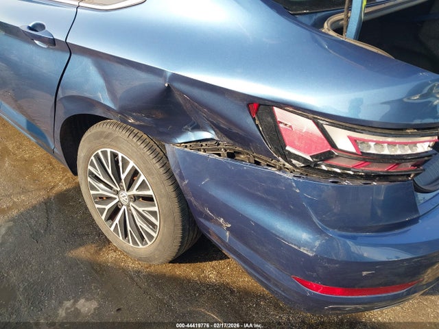 44419776 :رقم المزاد ، 3VWC57BU5MM090611 vin ، 2021 Volkswagen Jetta 1.4t R-line/1.4t S/1.4t Se مزاد بيع
