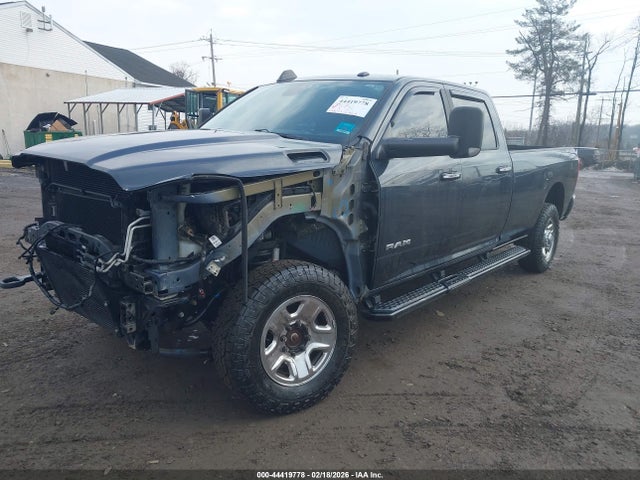 2019 RAM 2500 3C6UR5JL4KG519233 Photo 1