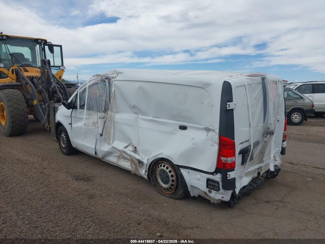 2019 MERCEDES-BENZ METRIS WD3PG2EA5K359706 Photo 2