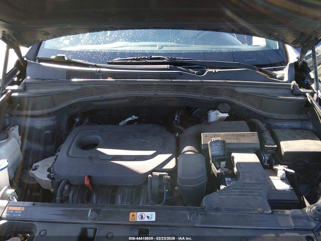 Продаж на аукціоні авто 2017 Hyundai Santa Fe Sport 2.4l, vin: 5XYZT3LB0HG497909, номер лоту: 44419809