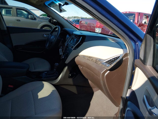 Продаж на аукціоні авто 2017 Hyundai Santa Fe Sport 2.4l, vin: 5XYZT3LB0HG497909, номер лоту: 44419809