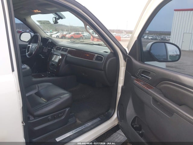 44419830 :رقم المزاد ، 1GKS2MEF9DR237857 vin ، 2013 Gmc Yukon Xl 1500 Denali مزاد بيع
