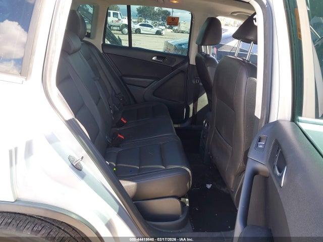 2012 VOLKSWAGEN TIGUAN WVGAV7AX6CW528178 Photo 7