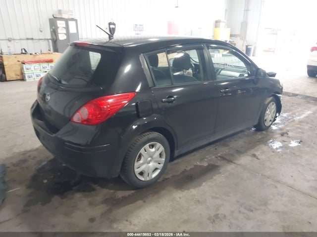 44419853 :رقم المزاد ، 3N1BC1CP6BL433359 vin ، 2011 Nissan Versa 1.8s مزاد بيع