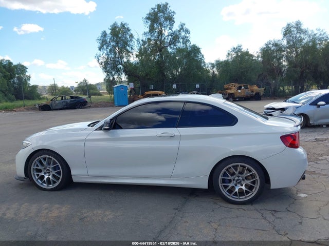 BMW 2 Series M240i Xdrive 2017 WBA2G3C36H7A25497 Image 14