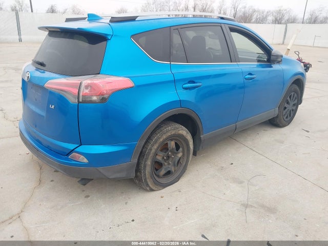 Toyota RAV4 LE 2018 JTMZFREV1JJ730557 Image 4