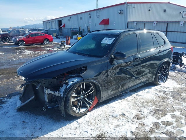 2016 BMW X5 5UXKR6C53G0J80818 Photo 1