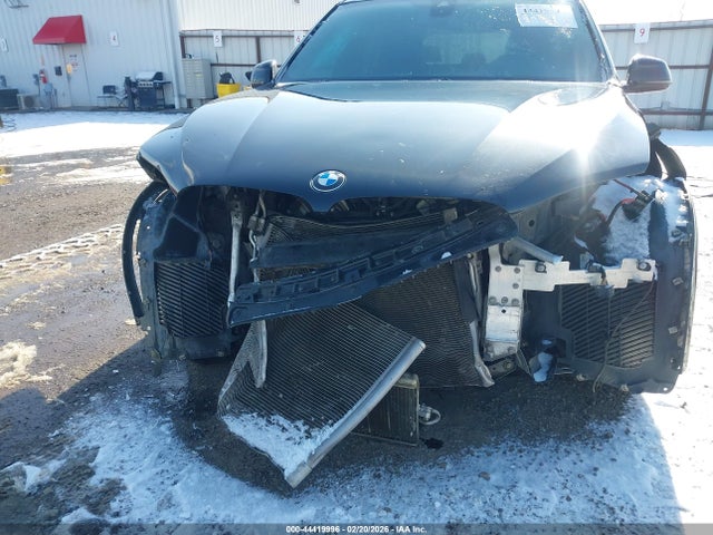 2016 BMW X5 5UXKR6C53G0J80818 Photo 5