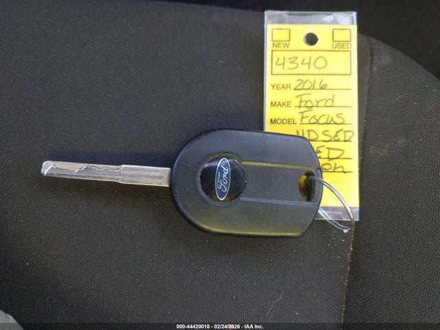 Ford FOCUS SE 2016 1FADP3F24GL281693 Image 11
