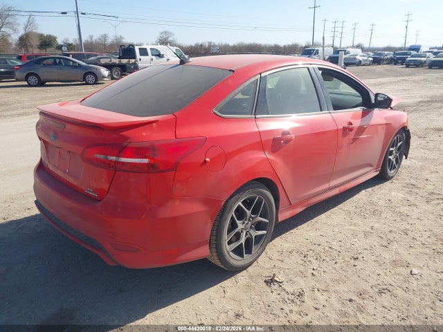 Ford FOCUS SE 2016 1FADP3F24GL281693 Image 4