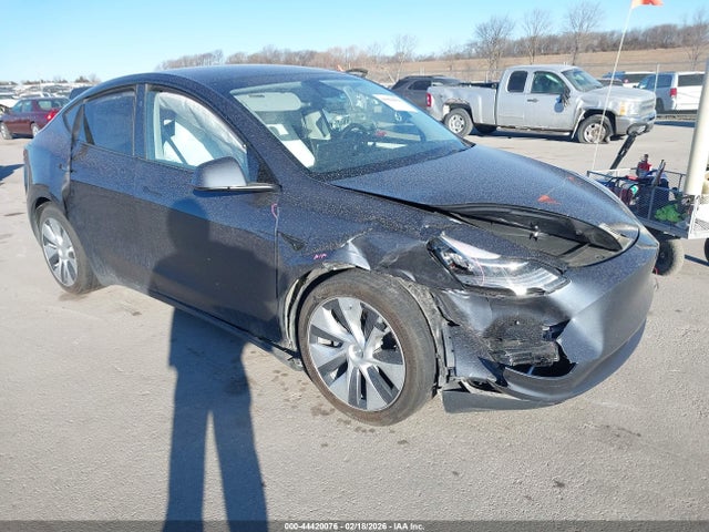 2023 TESLA MODEL Y 7SAYGDEE0PA141642 Photo 0