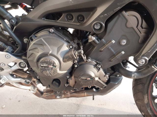 Yamaha FZ09 2014 JYARN33E3EA002775 Image 8