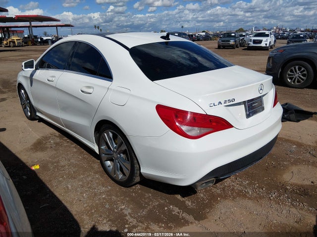 2014 MERCEDES-BENZ CLA 250 WDDSJ4EB1EN031085 Photo 2