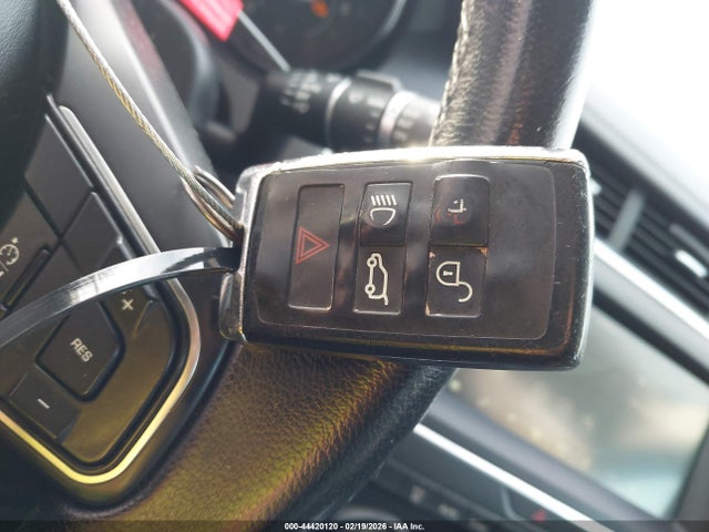 2019 JAGUAR E-PACE SADFJ2FX0K1Z42302 Photo 10