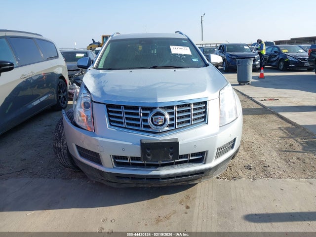 Продажа на аукционе авто 2015 Cadillac Srx Luxury Collection, vin: 3GYFNBE37FS555971, номер лота: 44420124