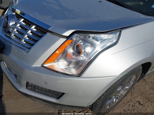 Продажа на аукционе авто 2015 Cadillac Srx Luxury Collection, vin: 3GYFNBE37FS555971, номер лота: 44420124