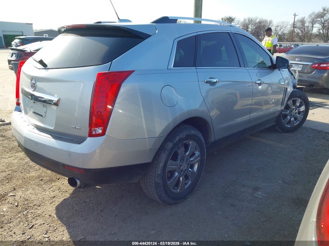 Продажа на аукционе авто 2015 Cadillac Srx Luxury Collection, vin: 3GYFNBE37FS555971, номер лота: 44420124