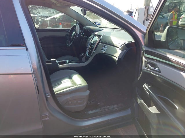 Продажа на аукционе авто 2015 Cadillac Srx Luxury Collection, vin: 3GYFNBE37FS555971, номер лота: 44420124
