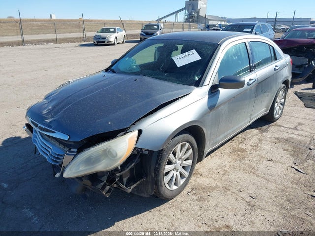 44420164 :رقم المزاد ، 1C3BC1FB6BN607304 vin ، 2011 Chrysler 200 Touring مزاد بيع