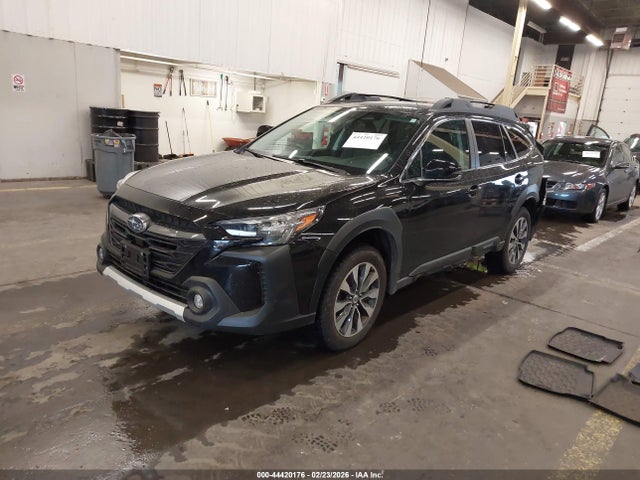 4S4BTANC8S3314100 Subaru Outback Limited
