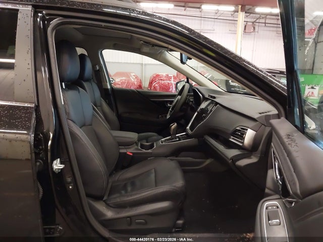 4S4BTANC8S3314100 Subaru Outback Limited