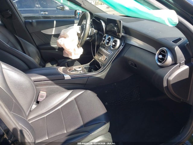 44420179 :رقم المزاد ، 55SWF8DB2KU321544 vin ، 2019 Mercedes-benz C 300 مزاد بيع