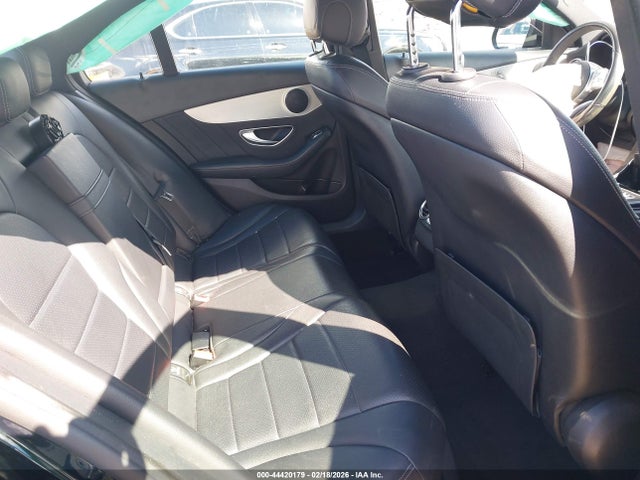 44420179 :رقم المزاد ، 55SWF8DB2KU321544 vin ، 2019 Mercedes-benz C 300 مزاد بيع