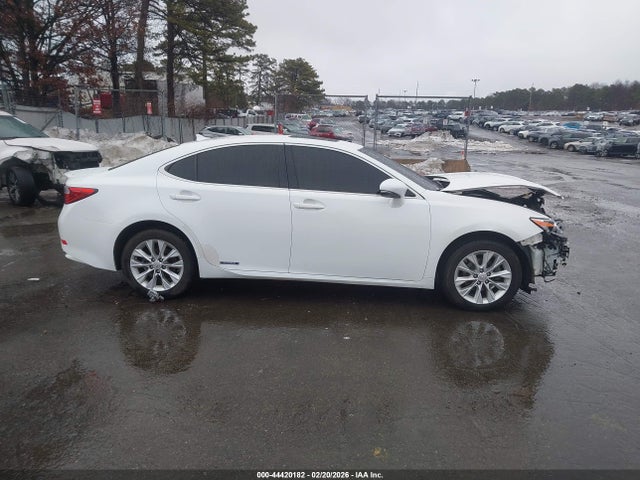 44420182 :رقم المزاد ، JTHBW1GG5D2016204 vin ، 2013 Lexus Es 300h مزاد بيع