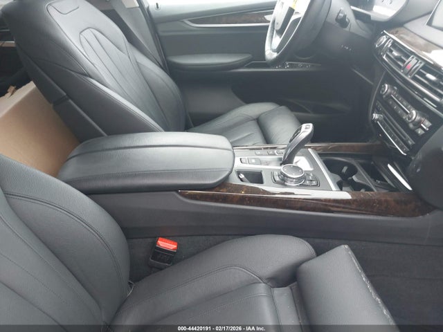 44420191 :رقم المزاد ، 5UXKR0C52F0P13009 vin ، 2015 Bmw X5 Xdrive35i مزاد بيع