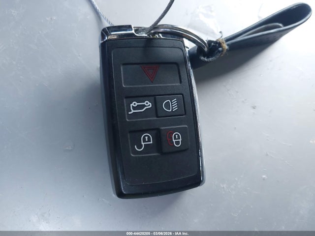 44420205 :رقم المزاد ، SALEJ7EX4P2162559 vin ، 2023 Land Rover Defender 110 S مزاد بيع