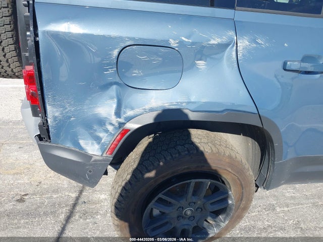 44420205 :رقم المزاد ، SALEJ7EX4P2162559 vin ، 2023 Land Rover Defender 110 S مزاد بيع