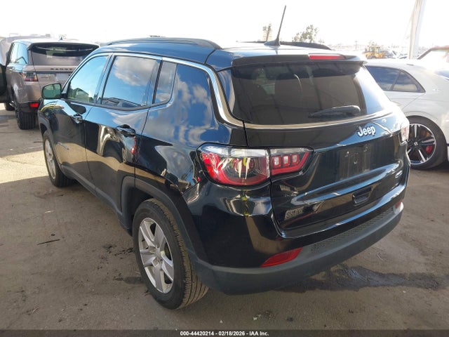 Jeep Compass Latitude Fwd 2022 3C4NJCBB3NT214252 Image 3