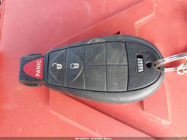 44420237 :رقم المزاد ، 1C4PJMCB5MD242717 vin ، 2021 Jeep Cherokee Latitude 4x4 مزاد بيع