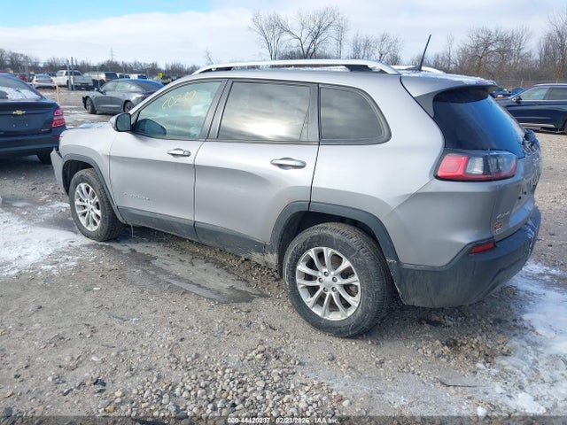 44420237 :رقم المزاد ، 1C4PJMCB5MD242717 vin ، 2021 Jeep Cherokee Latitude 4x4 مزاد بيع