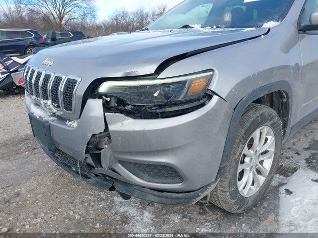 44420237 :رقم المزاد ، 1C4PJMCB5MD242717 vin ، 2021 Jeep Cherokee Latitude 4x4 مزاد بيع