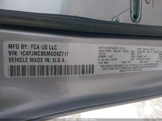 44420237 :رقم المزاد ، 1C4PJMCB5MD242717 vin ، 2021 Jeep Cherokee Latitude 4x4 مزاد بيع