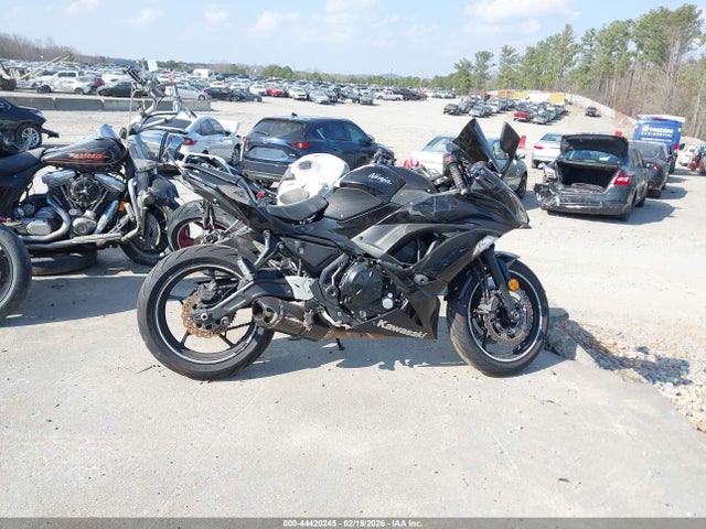 Kawasaki Ex650 J 2017 JKAEXEJ16HDA00673 Image 12