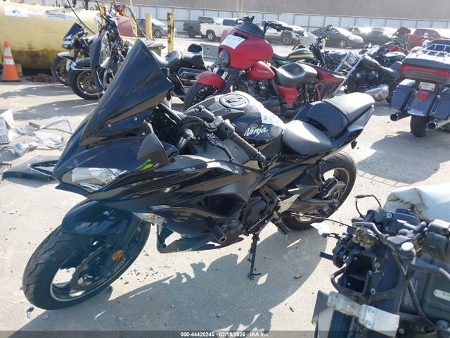 Kawasaki Ex650 J 2017 JKAEXEJ16HDA00673 Image 13