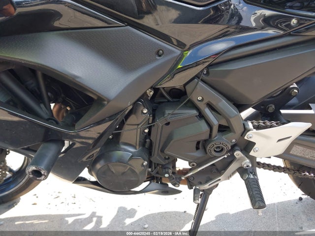 Kawasaki Ex650 J 2017 JKAEXEJ16HDA00673 Image 9