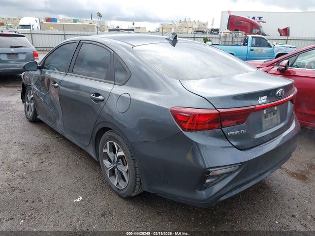 KIA Forte Lxs 2021 3KPF24AD8ME310567 Image 3