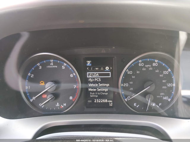 JTMWFREV2JJ749878 Toyota Rav4 Xle