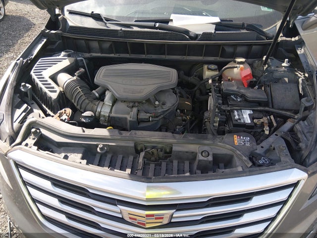 44420321 :رقم المزاد ، 1GYKNARSXHZ256023 vin ، 2017 Cadillac Xt5 Standard مزاد بيع