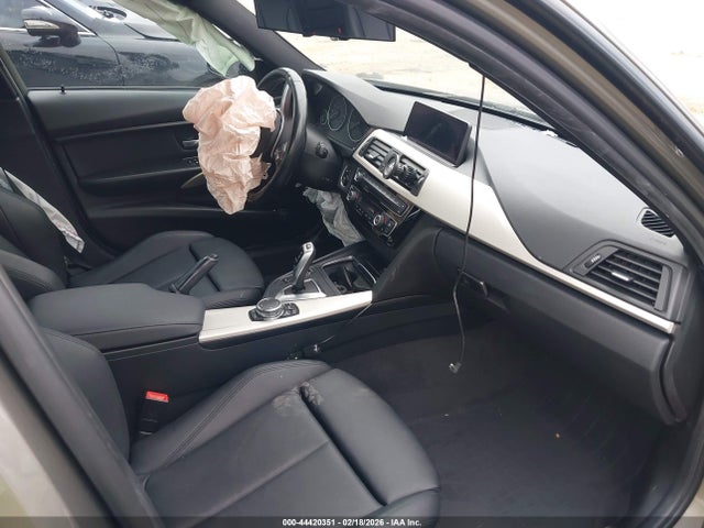 Aukcja sprzedaży 2016 Bmw 320i Xdrive, vin: WBA8E5G52GNT93058, numer aukcji: 44420351